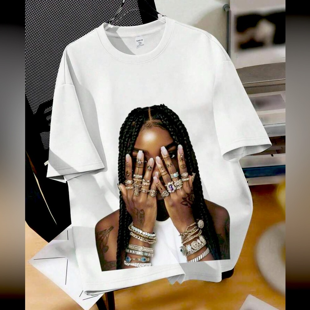 SHEIN White Graphic Short Sleeve T-Shirt